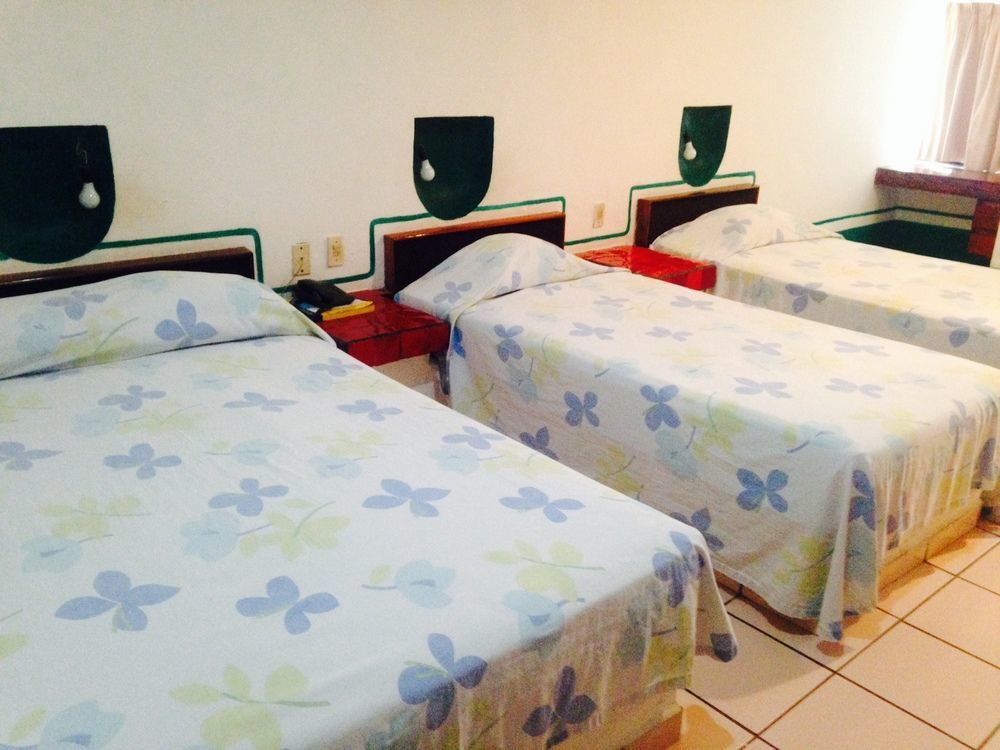 Hotel Plaza Carrillo'S Cancún Exteriör bild